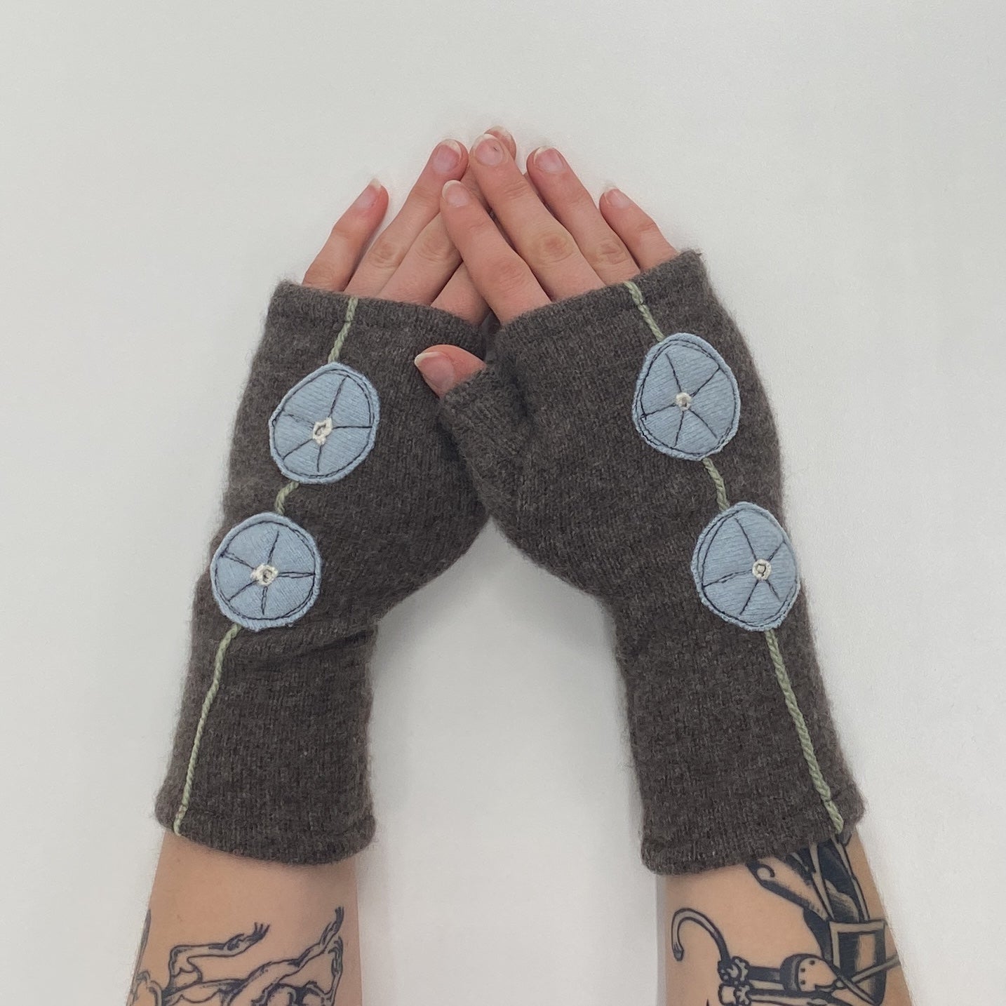 Gloves-Morning Glory