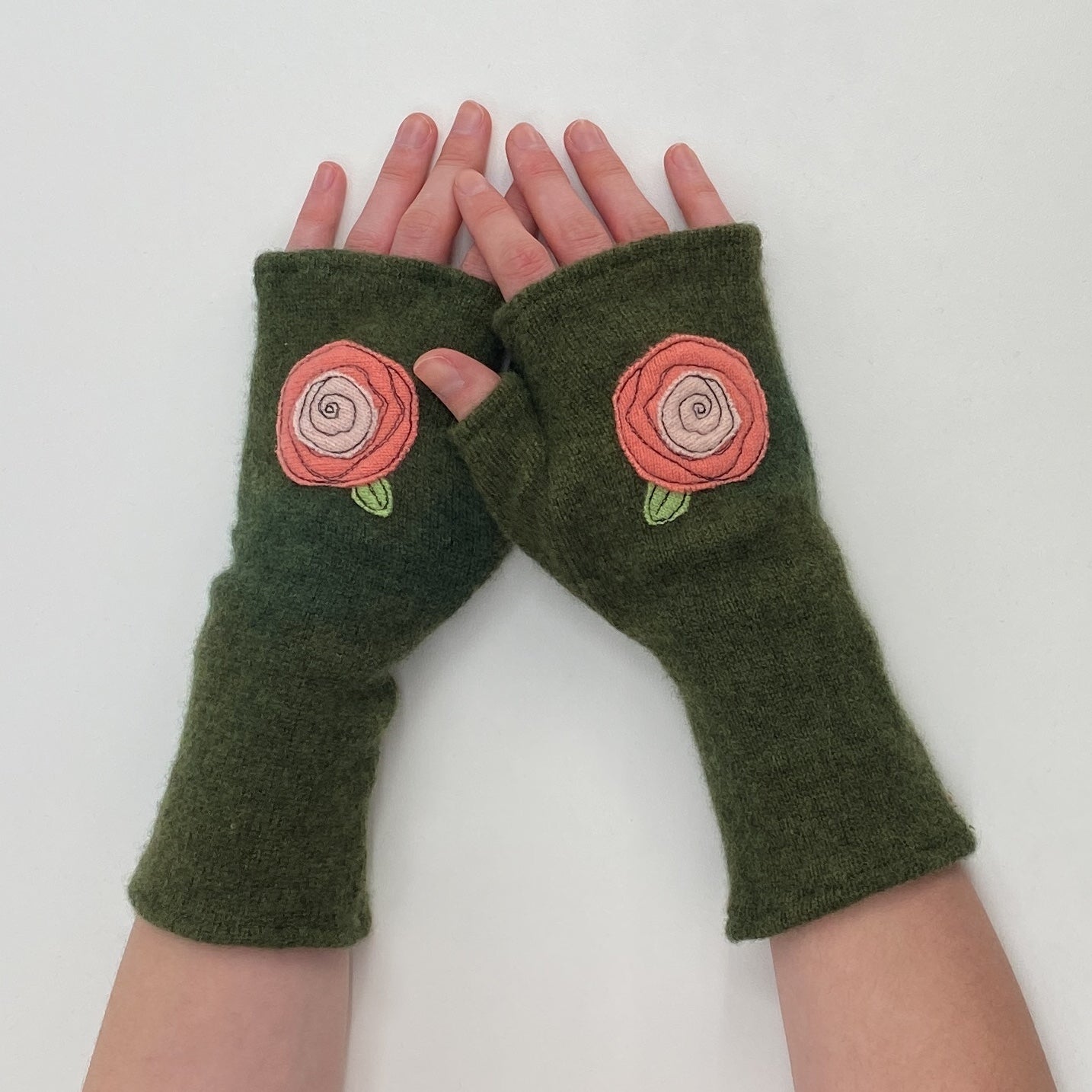 Gloves-Blooming Rose Single