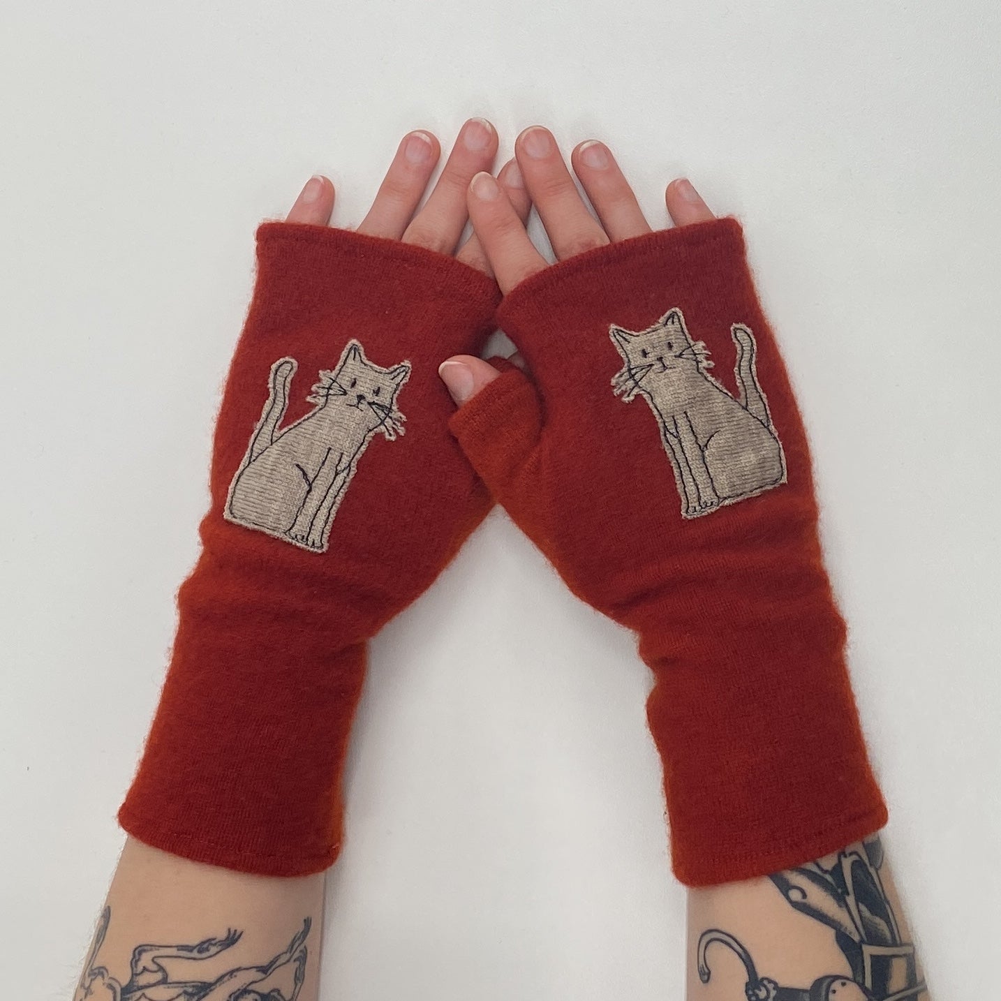 Gloves-Cat