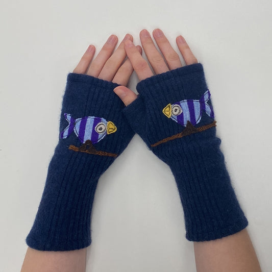 Gloves-Cute Bird