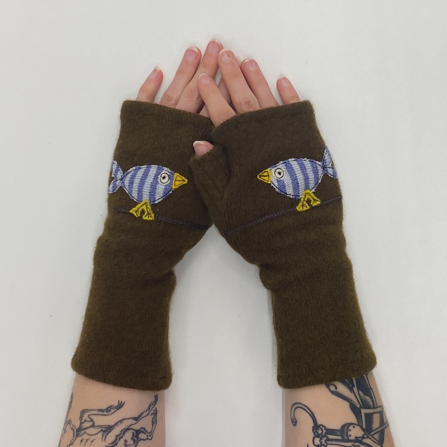 Gloves-Cute Bird