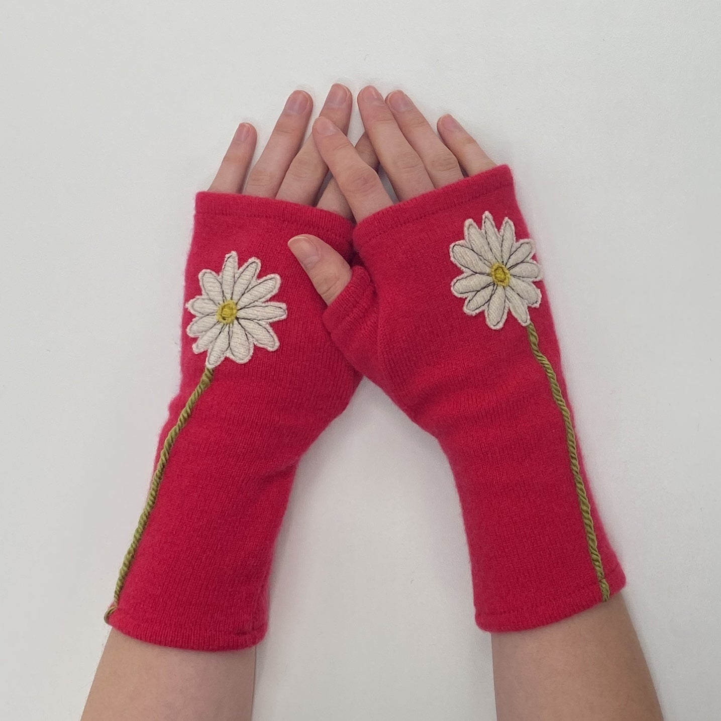 Gloves-Daisy