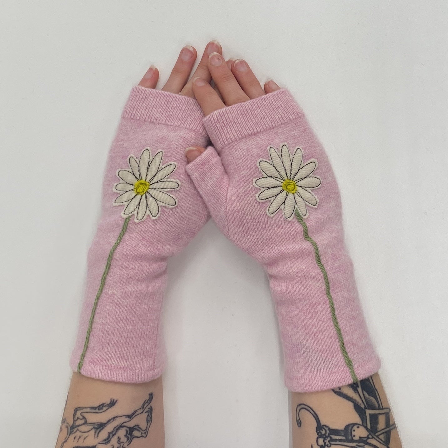 Gloves-Daisy