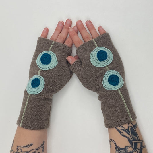 Gloves-Double Blooming Rose