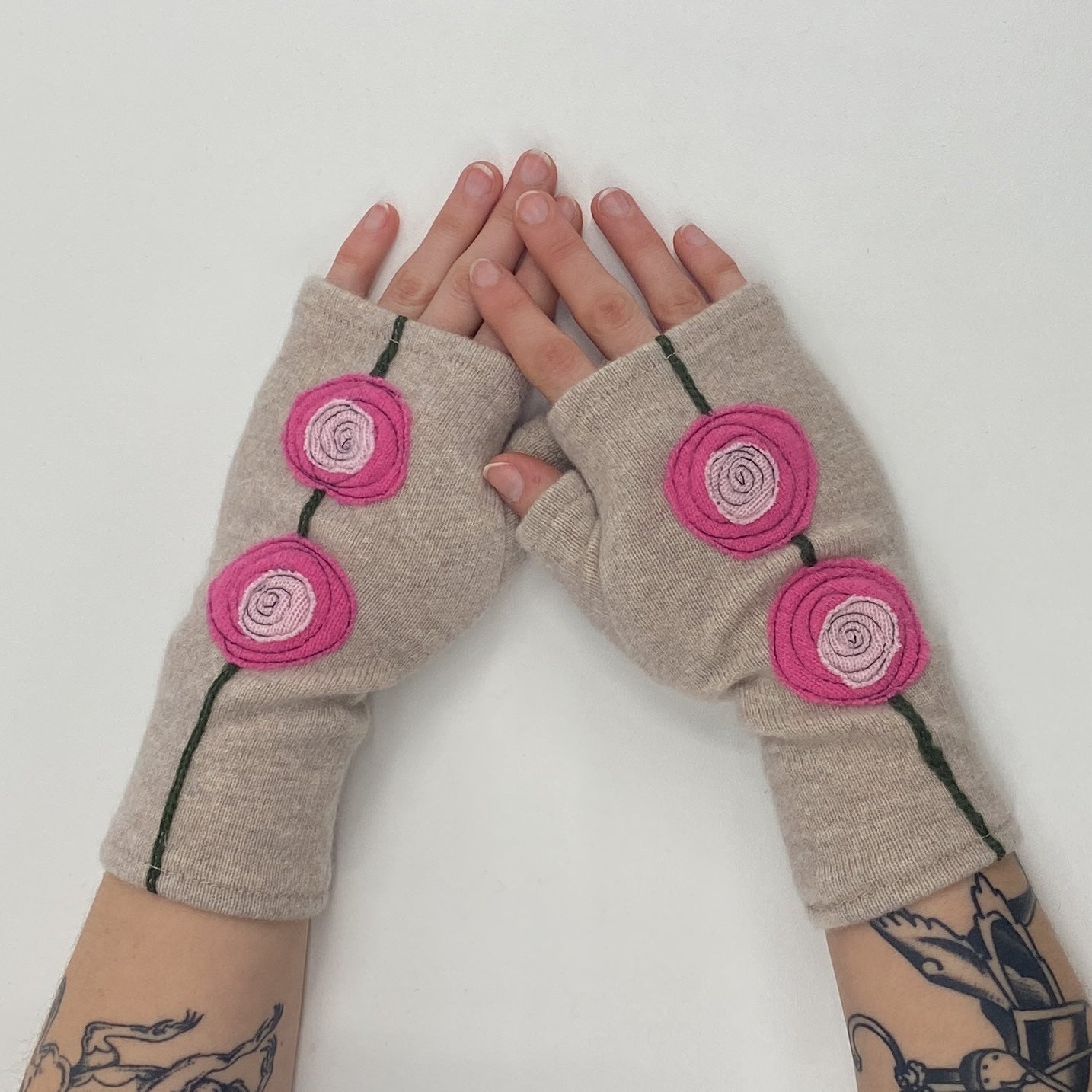 Gloves-Double Blooming Rose
