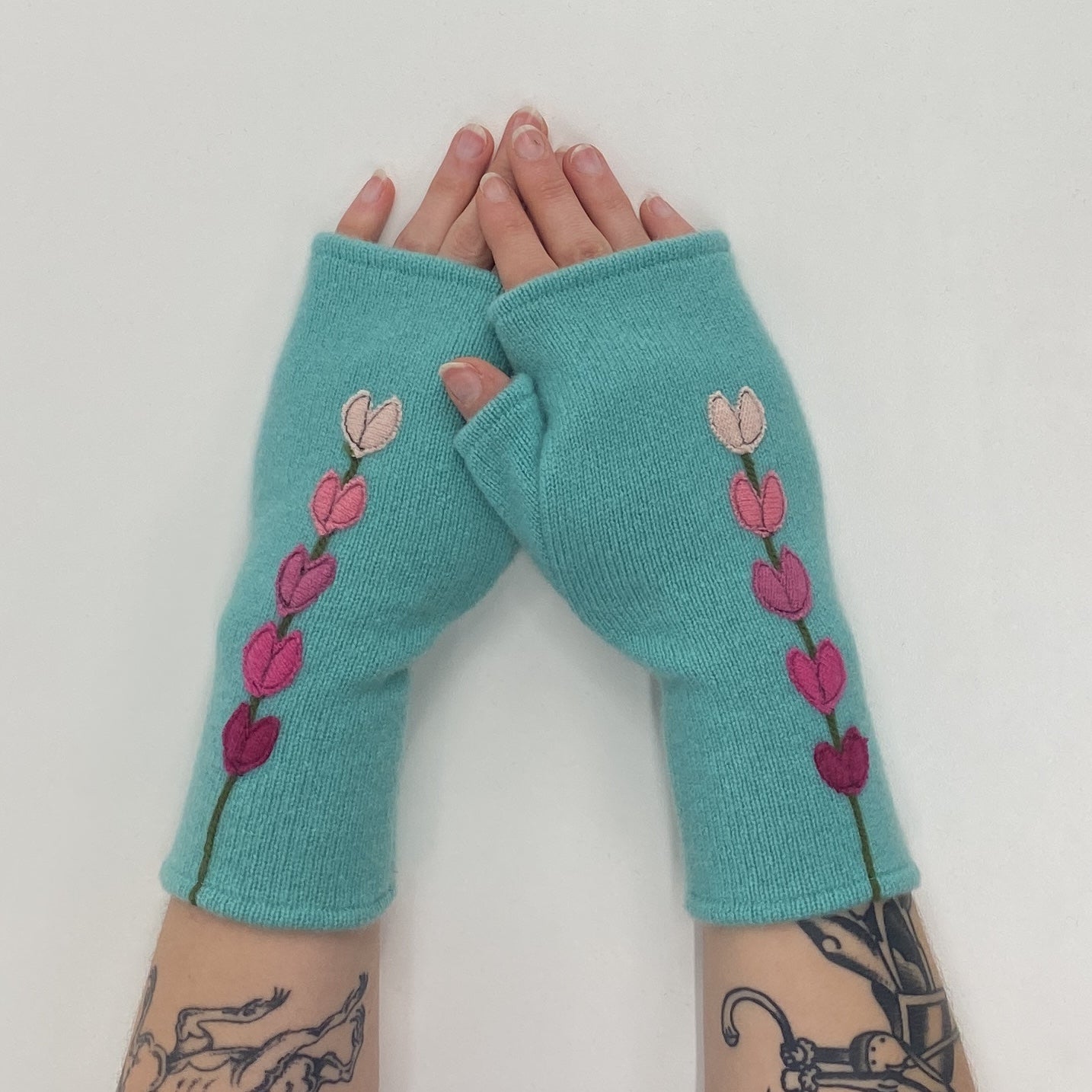 Gloves-Lupine