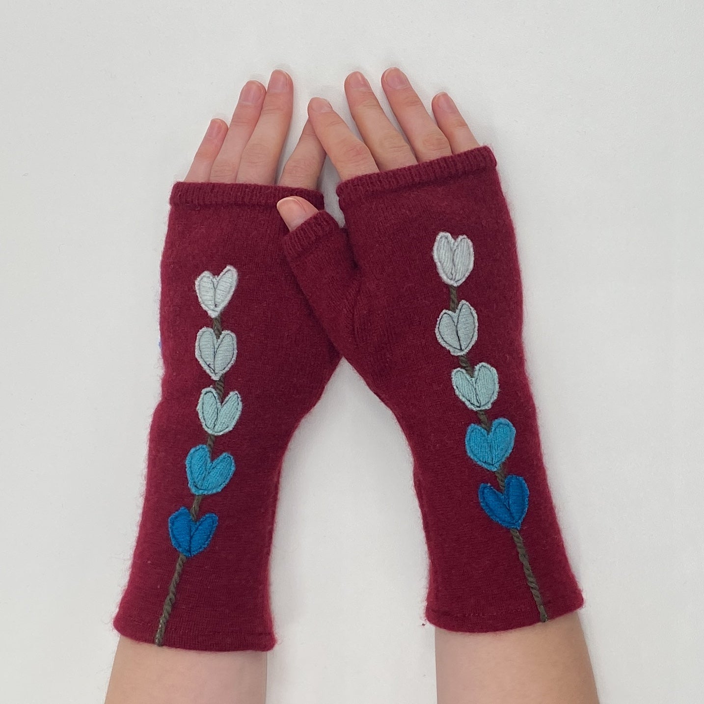 Gloves-Lupine