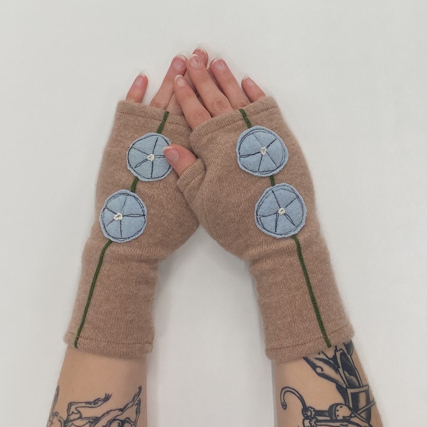 Gloves-Morning Glory