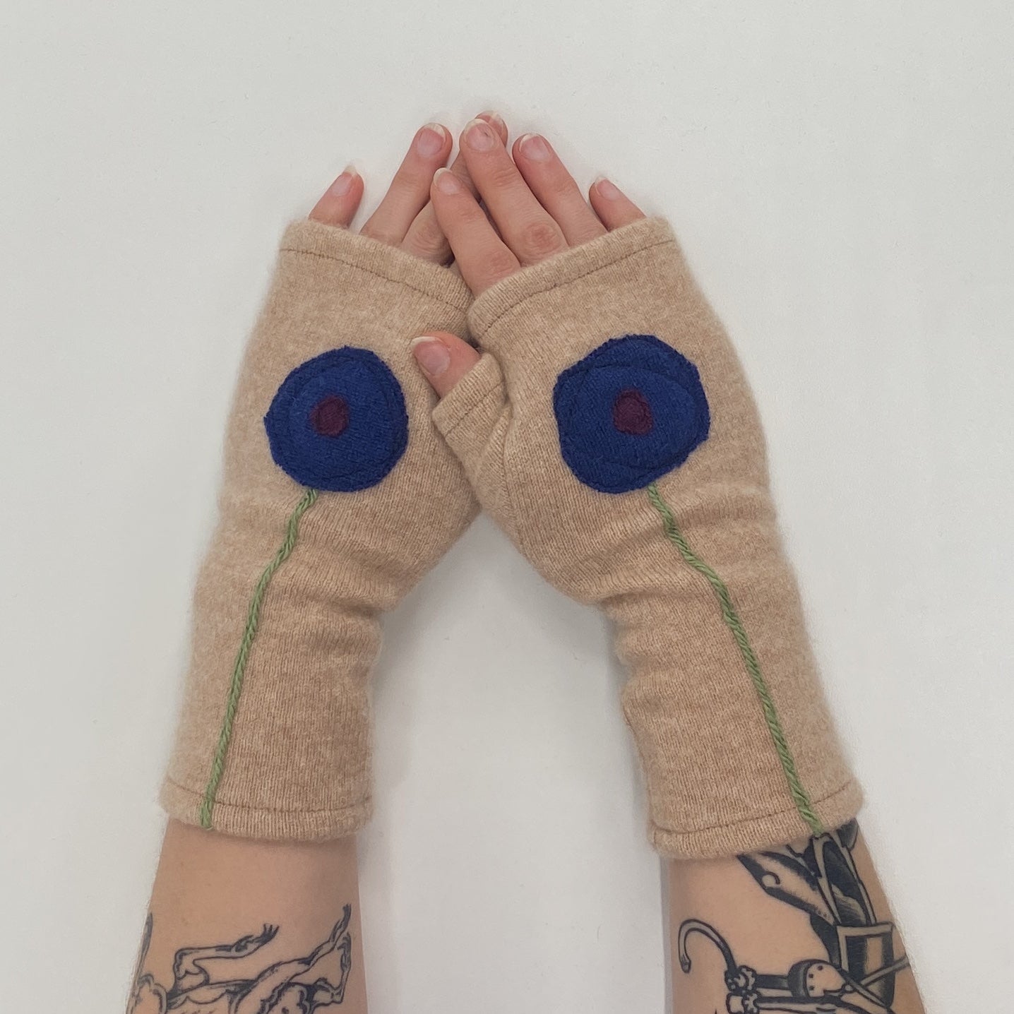 Gloves-Poppy