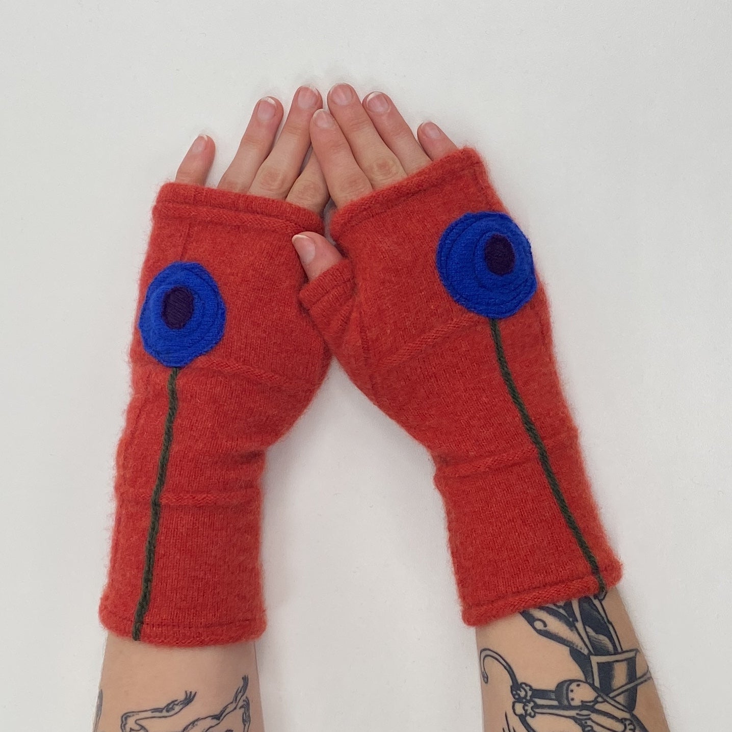 Gloves-Poppy