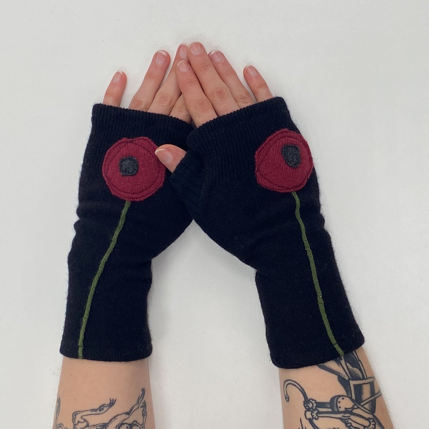 Gloves-Poppy
