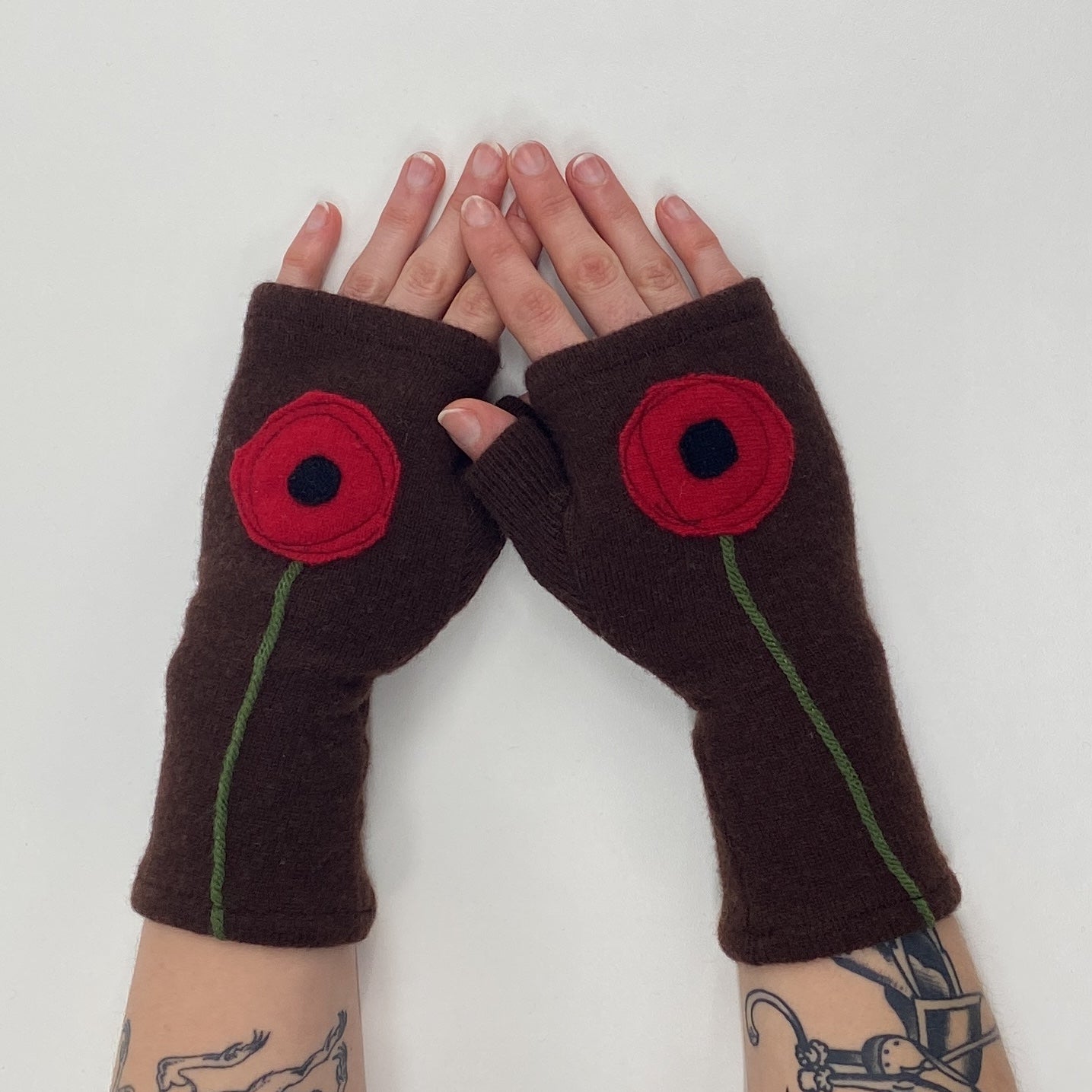 Gloves-Poppy