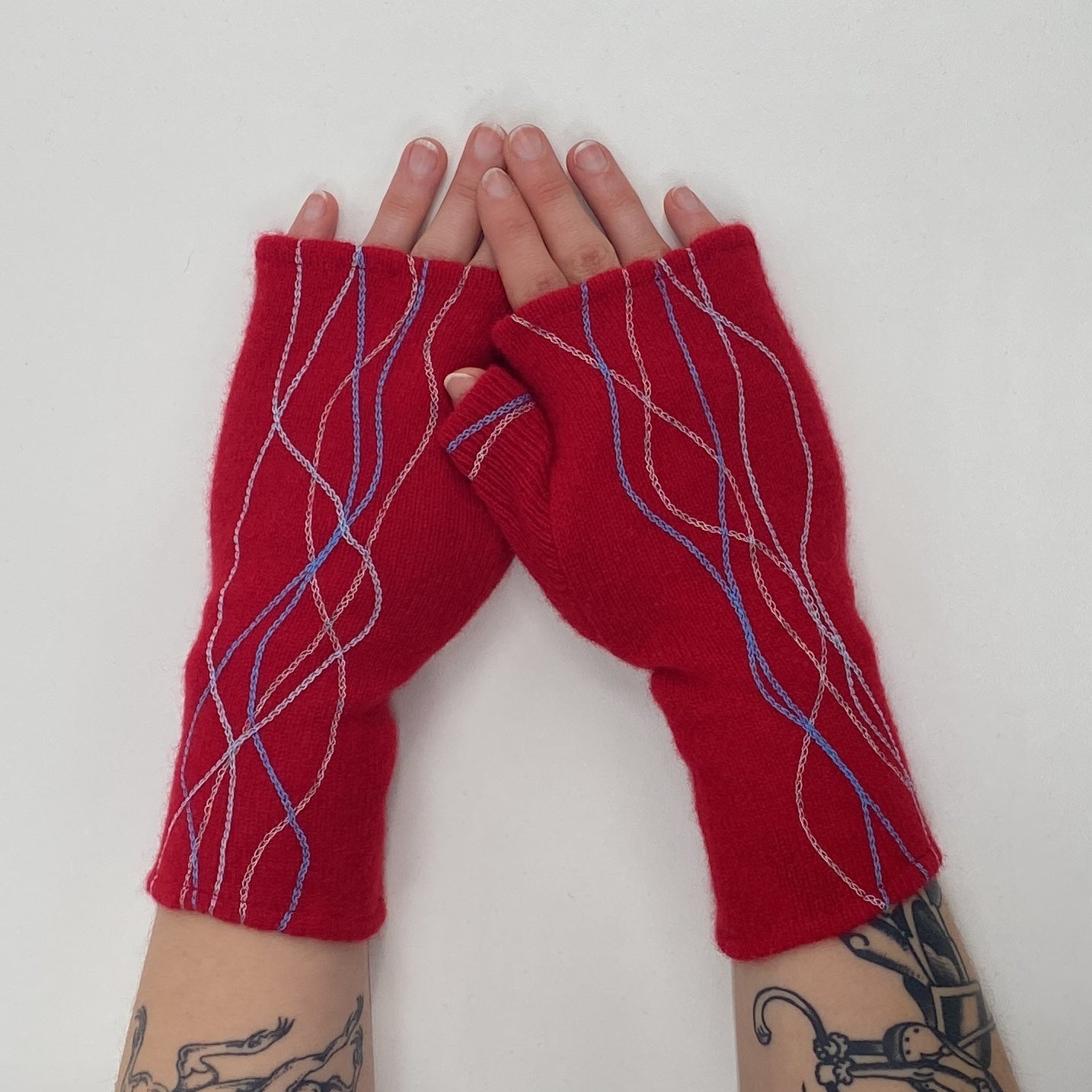 Gloves-Squiggle