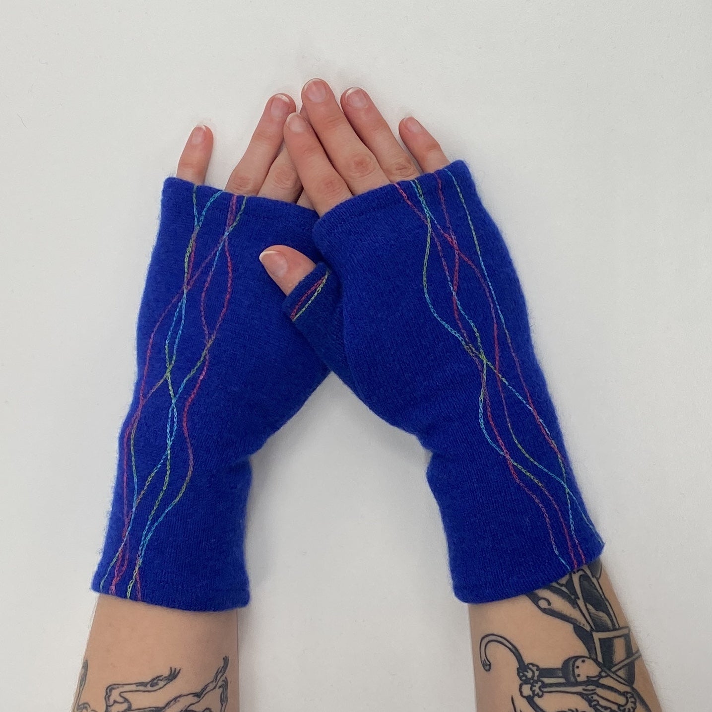 Gloves-Squiggle