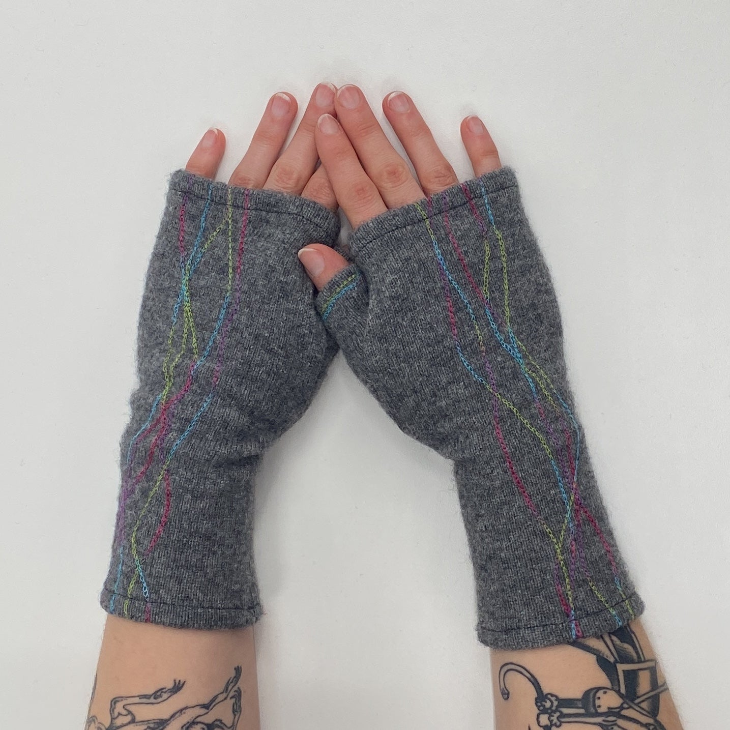 Gloves-Squiggle