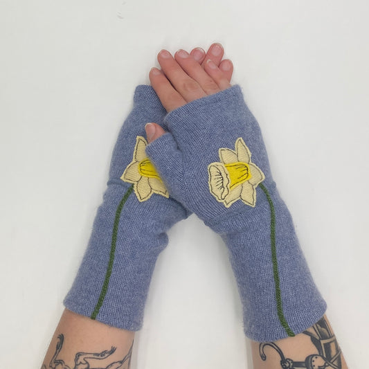 Gloves-Daffodil