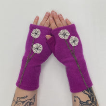 Load image into Gallery viewer, Gloves-Cherry Blossom
