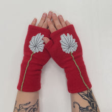 Load image into Gallery viewer, Gloves-Mum
