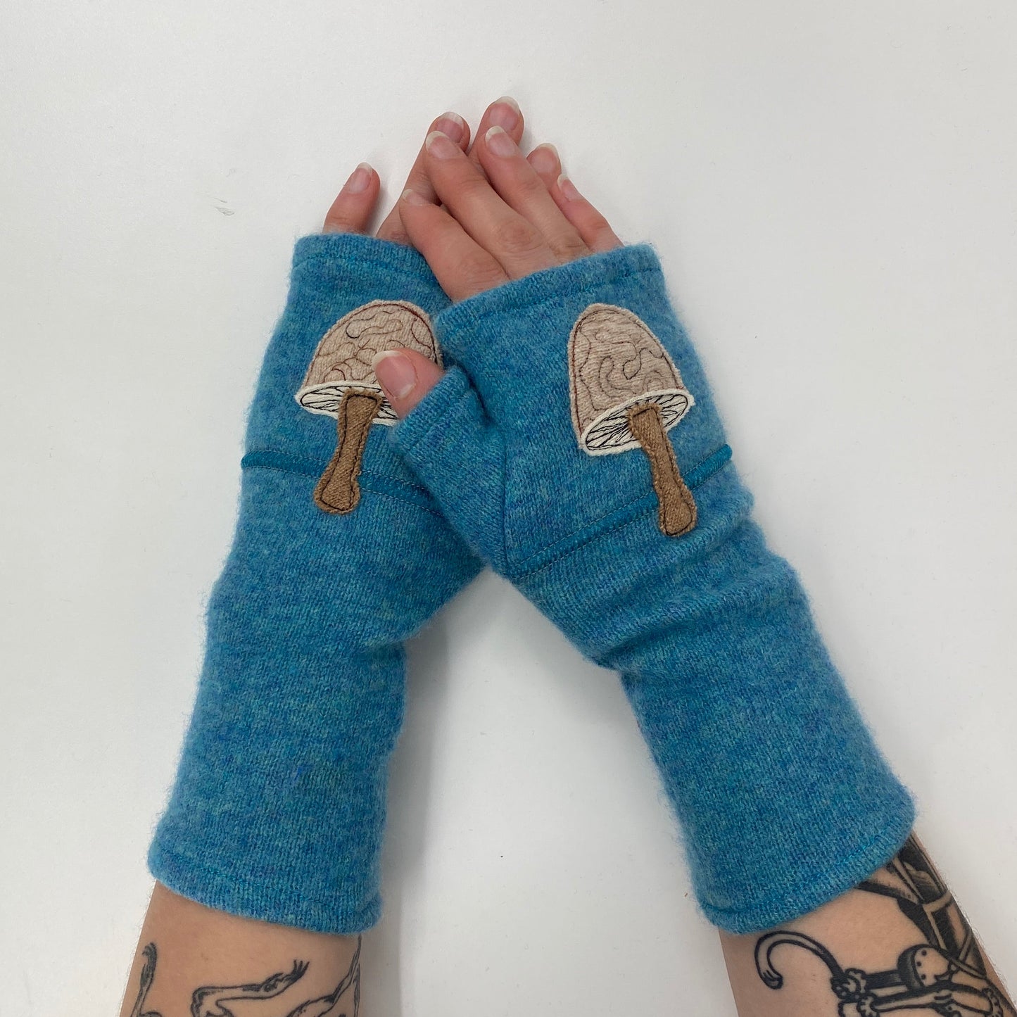 Gloves-Mushroom