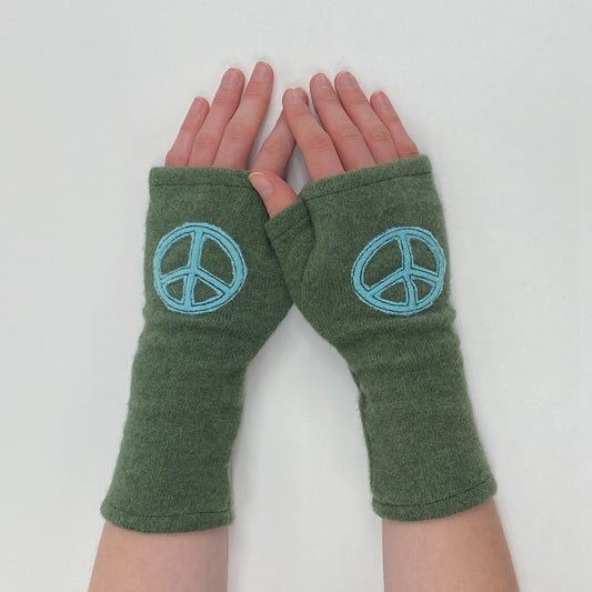 Gloves-Peace Sign