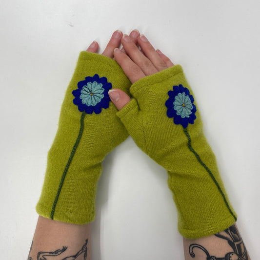 Gloves-Zinnia