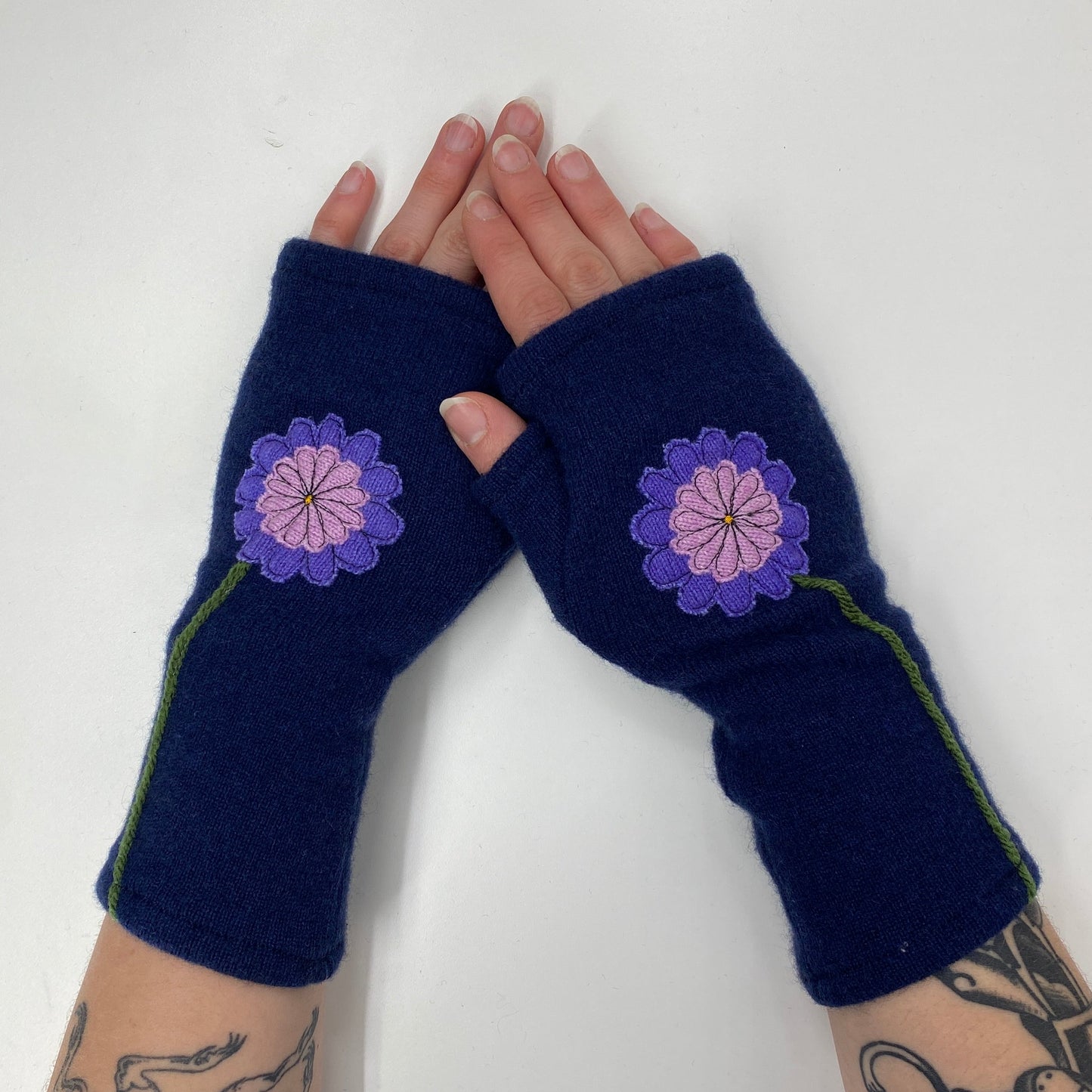 Gloves-Zinnia