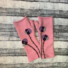 Load image into Gallery viewer, Gloves-Pattern Poppy
