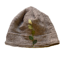 Load image into Gallery viewer, Wool Hat-Leaves
