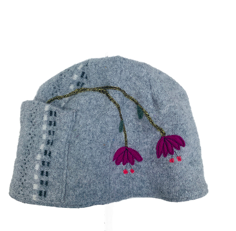 Wool Hat-Weeping Flowers